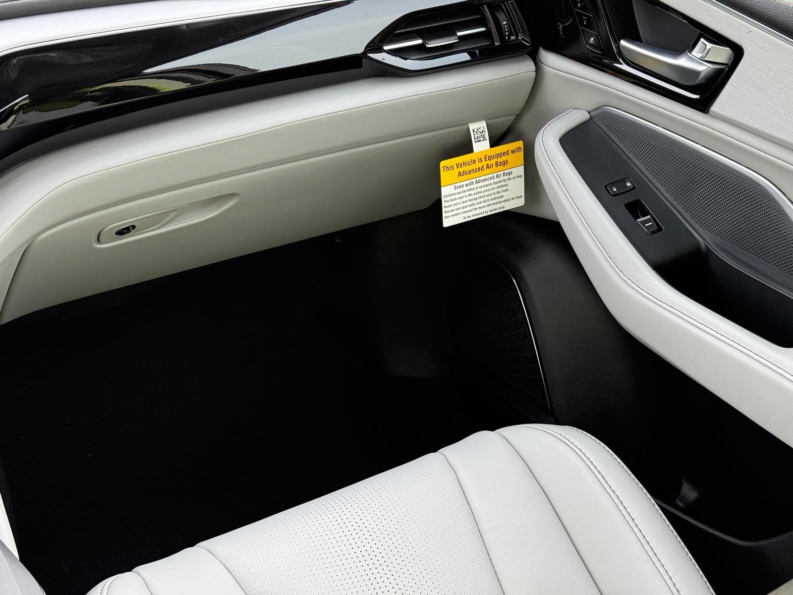 Acura MDX Vehicle Image 10