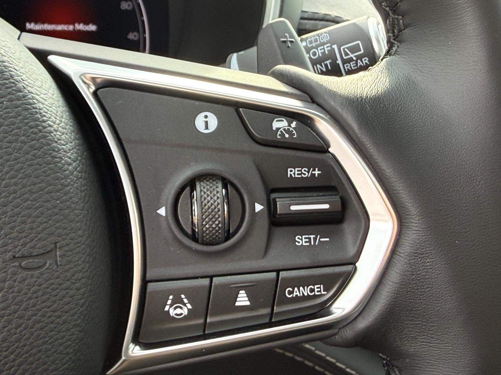 Acura MDX Vehicle Image 12