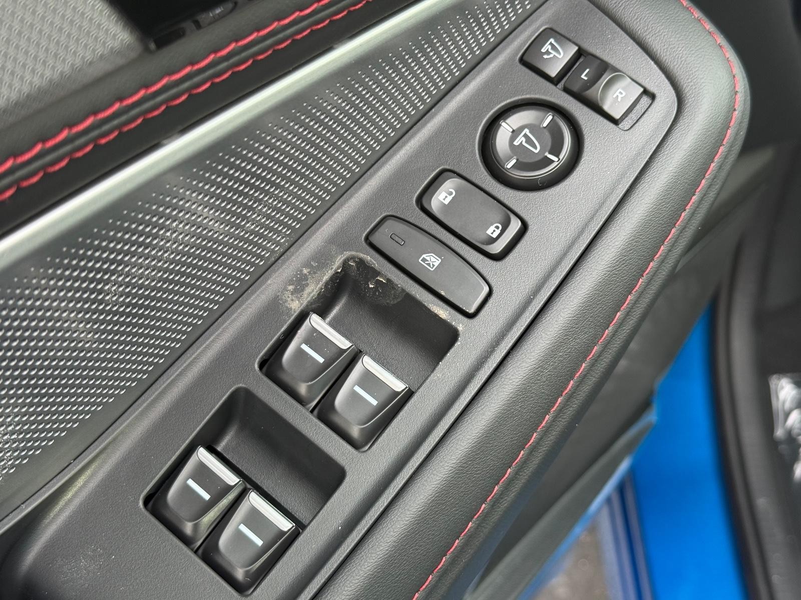 Acura MDX Vehicle Image 16