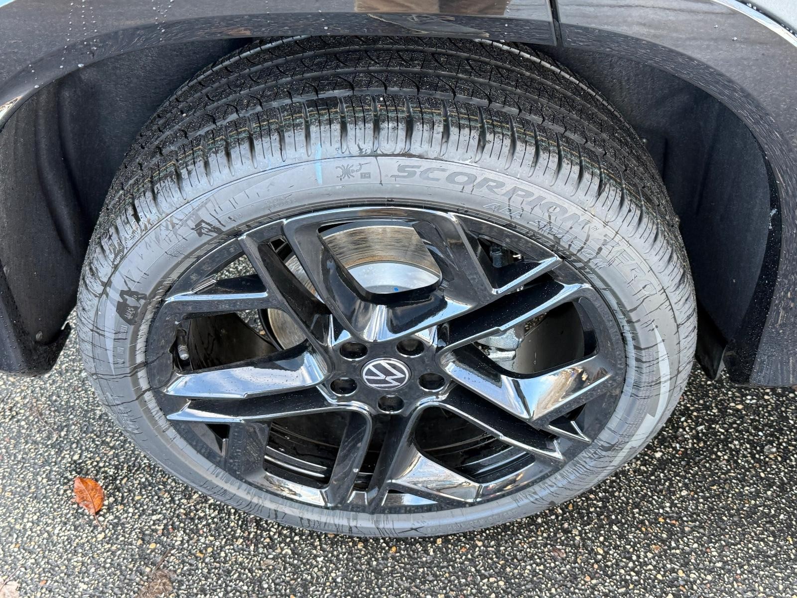 Volkswagen Tiguan Vehicle Image 04