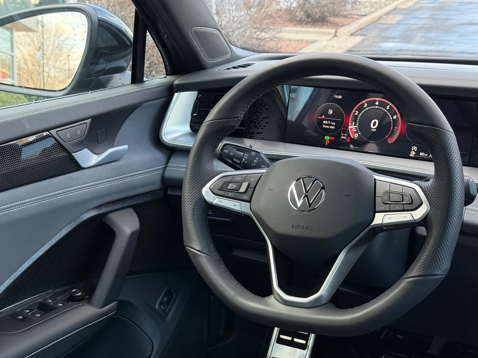 Volkswagen Tiguan Vehicle Image 08