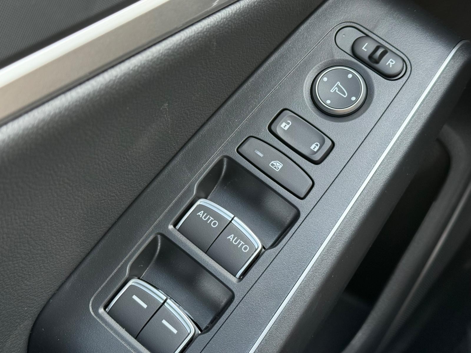 Acura Integra Vehicle Image 15