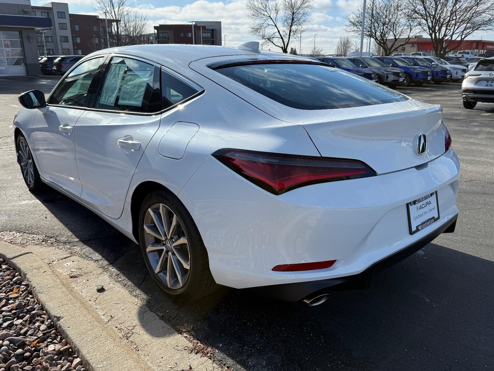 Acura Integra Vehicle Full-screen Gallery Image 06