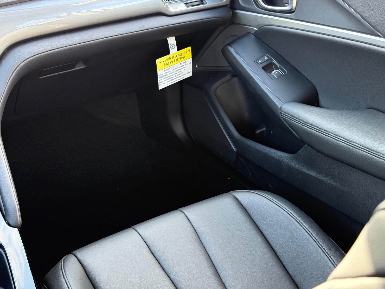 Acura Integra Vehicle Full-screen Gallery Image 15