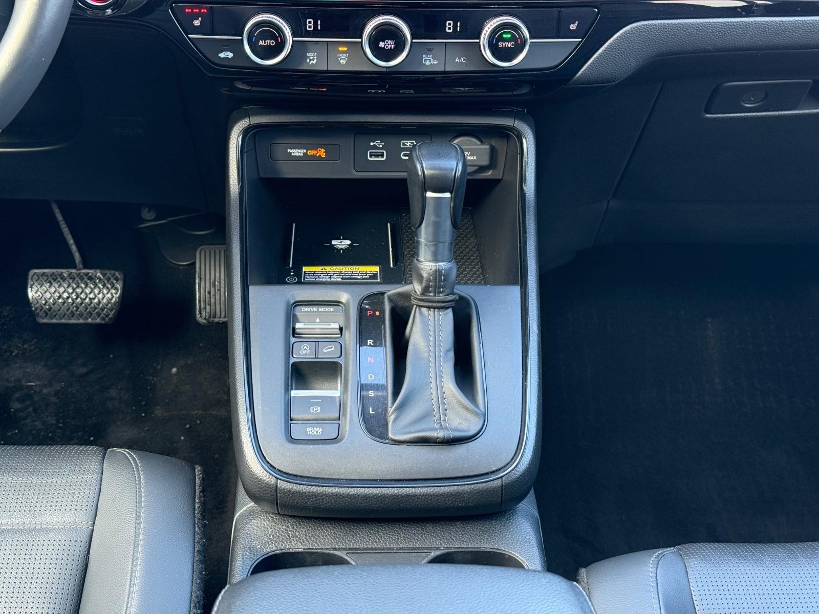 Honda CR-V Vehicle Image 14