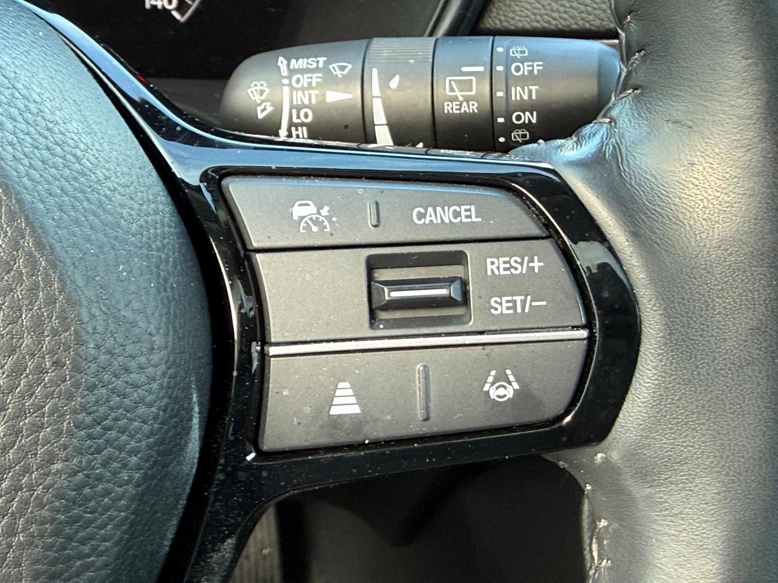 Honda CR-V Vehicle Image 19