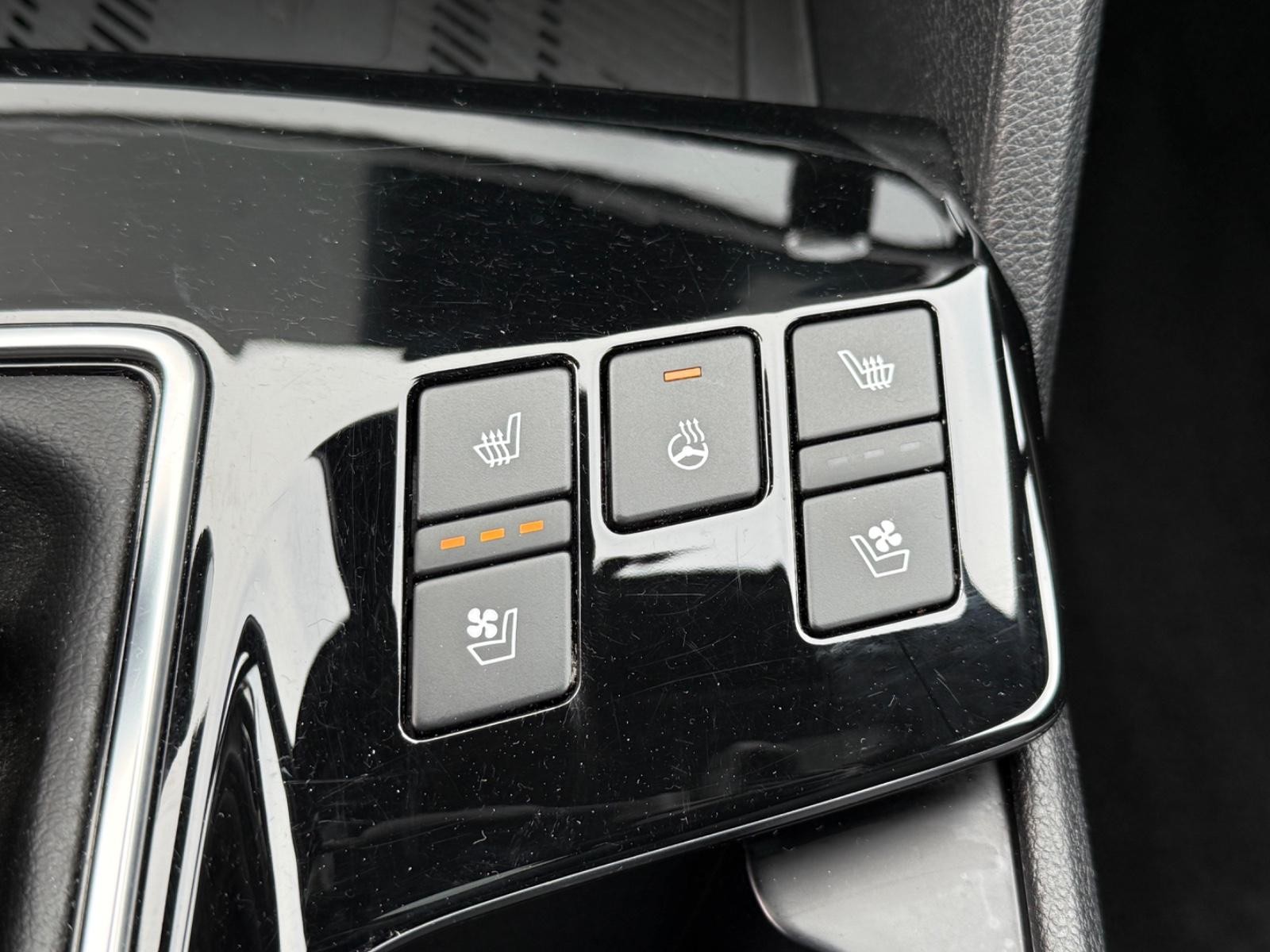 Kia Sportage Vehicle Image 21