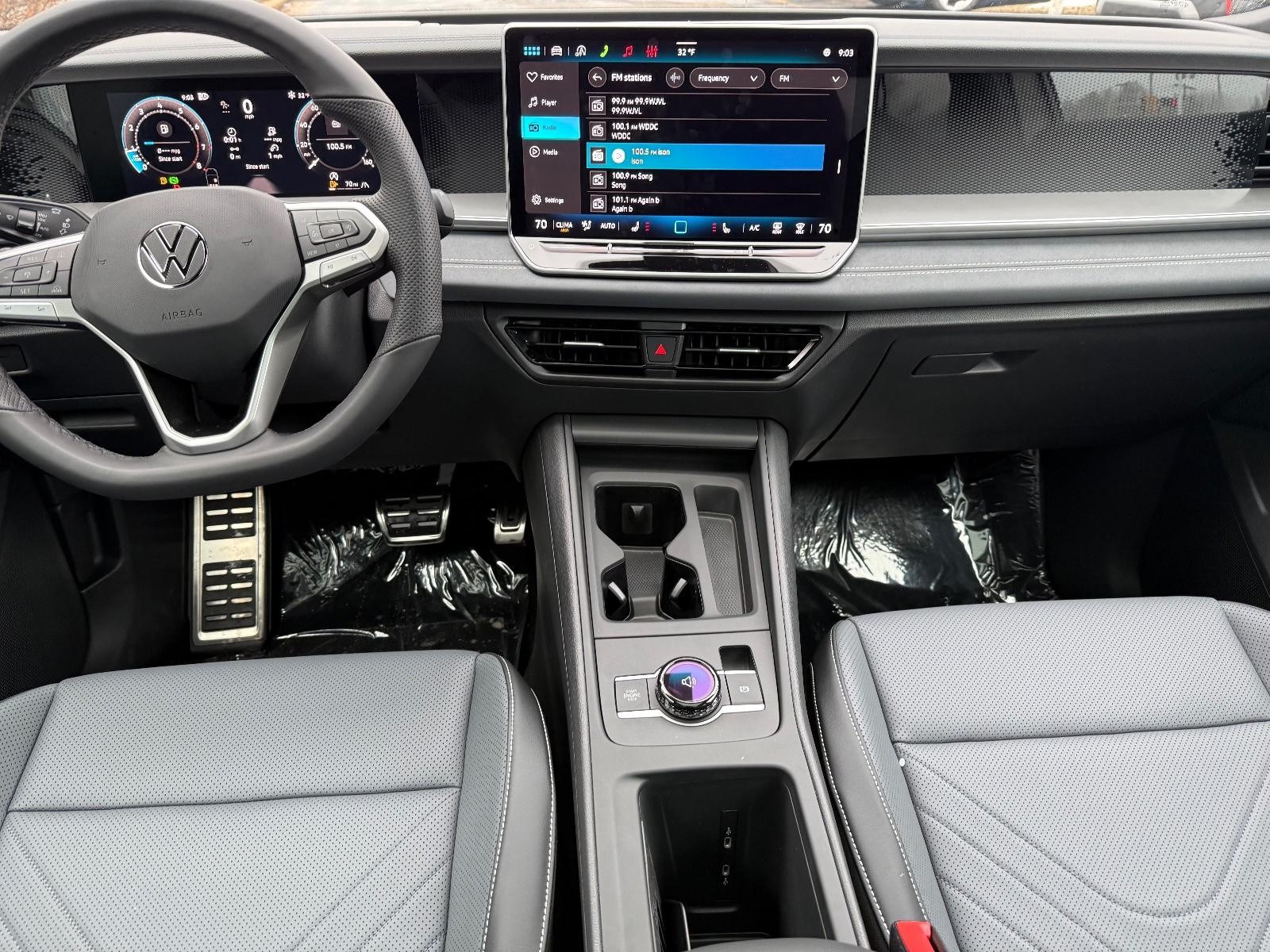 Volkswagen Tiguan Vehicle Image 06