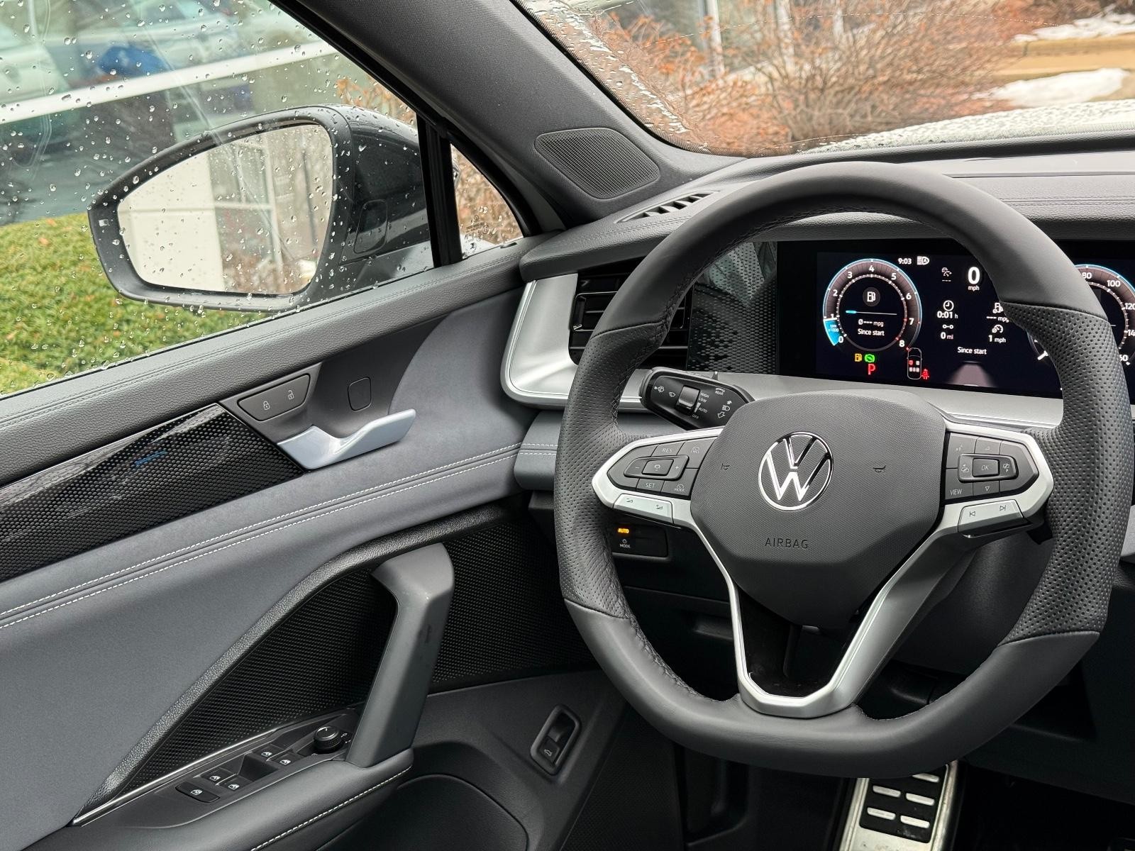 Volkswagen Tiguan Vehicle Image 08