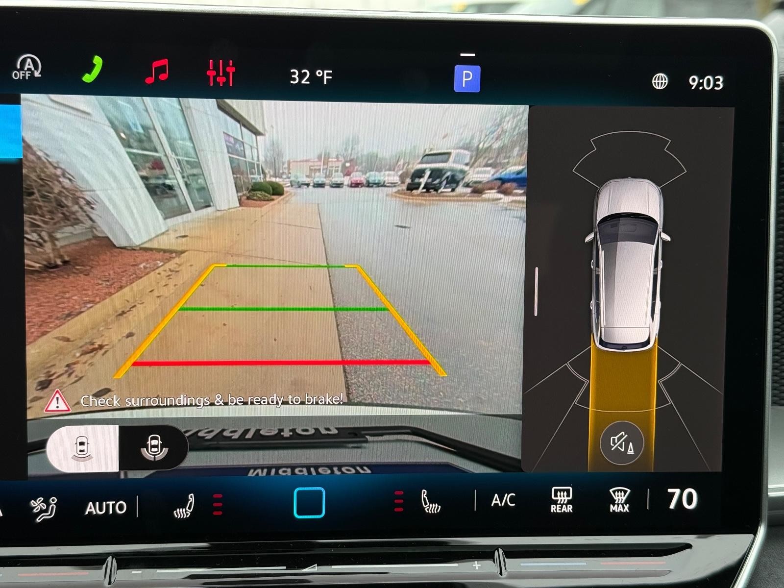 Volkswagen Tiguan Vehicle Image 13