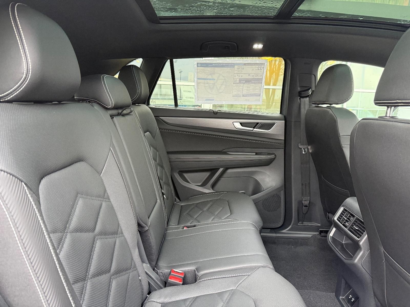 Volkswagen Atlas Cross Sport Vehicle Image 05