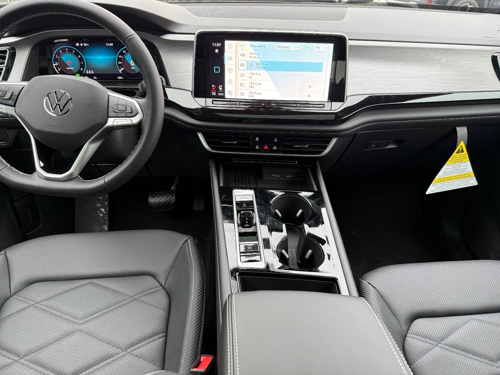 Volkswagen Atlas Cross Sport Vehicle Image 06