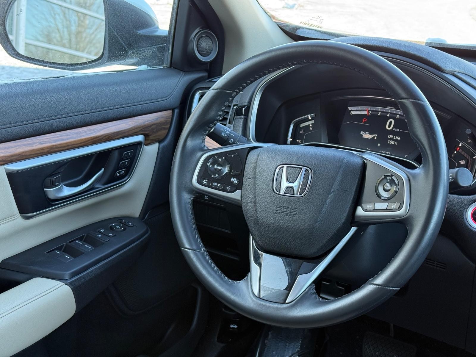 Honda CR-V Vehicle Image 14