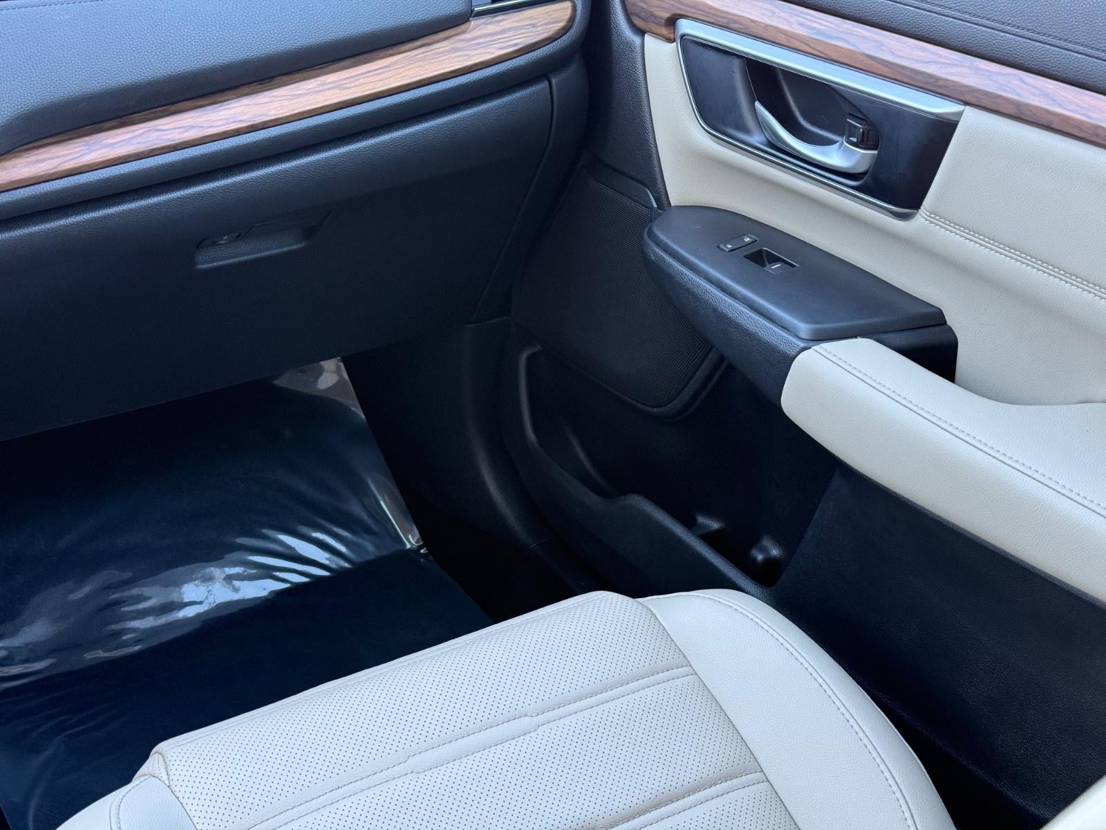 Honda CR-V Vehicle Image 15