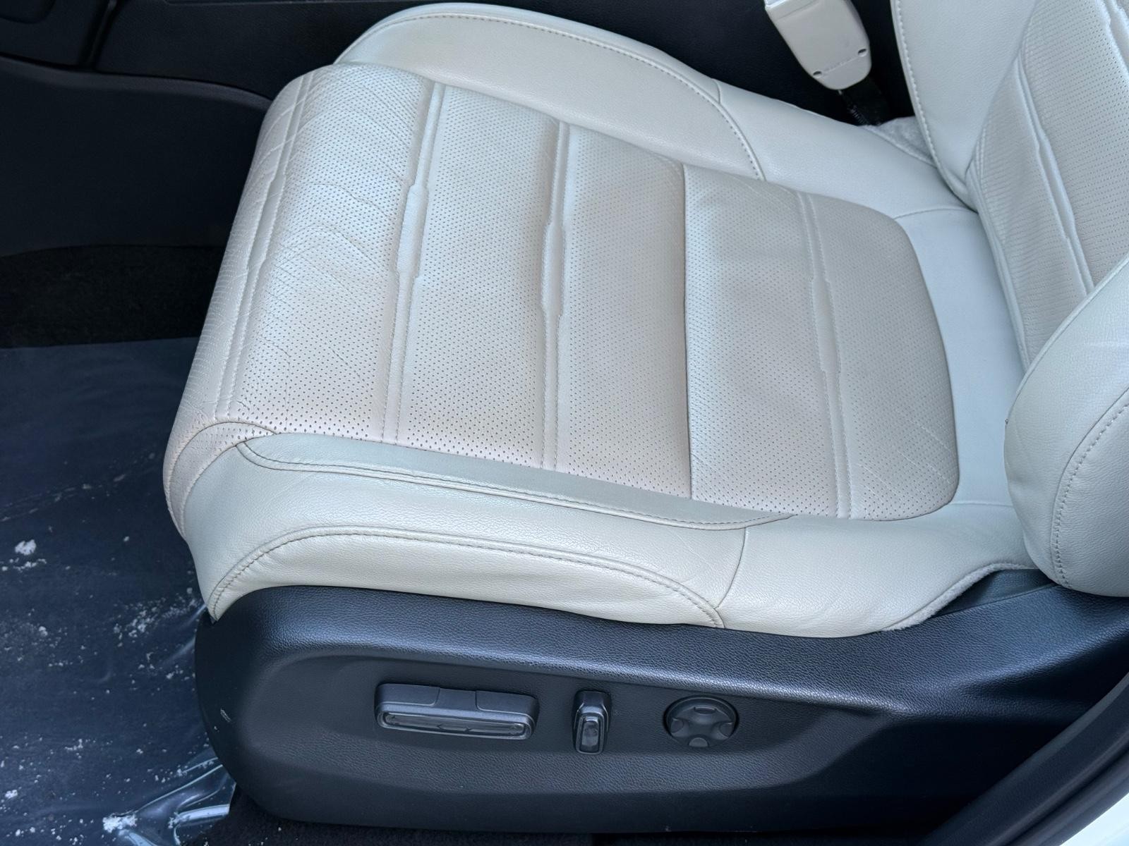 Honda CR-V Vehicle Image 23