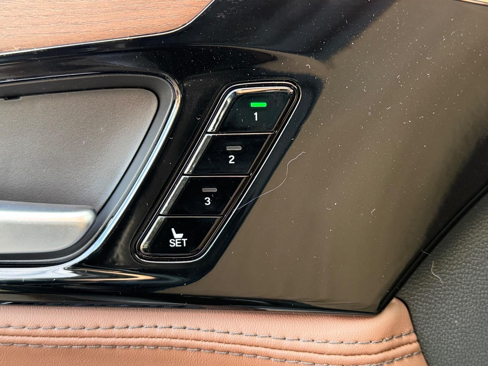 Acura MDX Vehicle Image 10