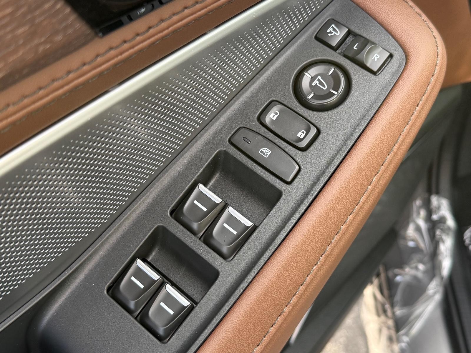 Acura MDX Vehicle Image 15