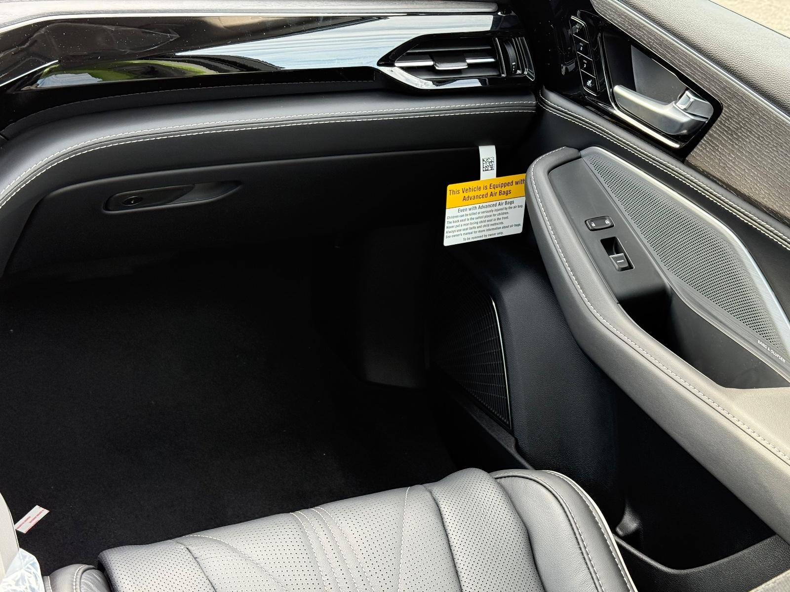 Acura MDX Vehicle Image 09