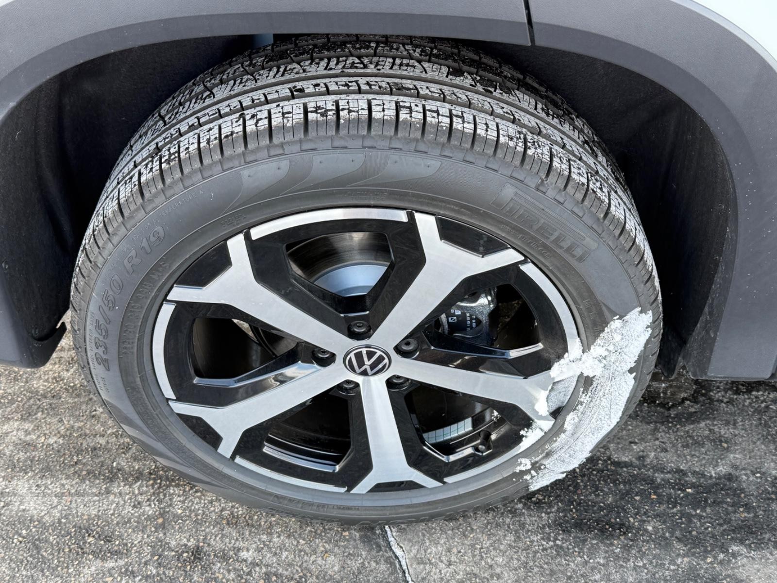 Volkswagen Tiguan Vehicle Image 04