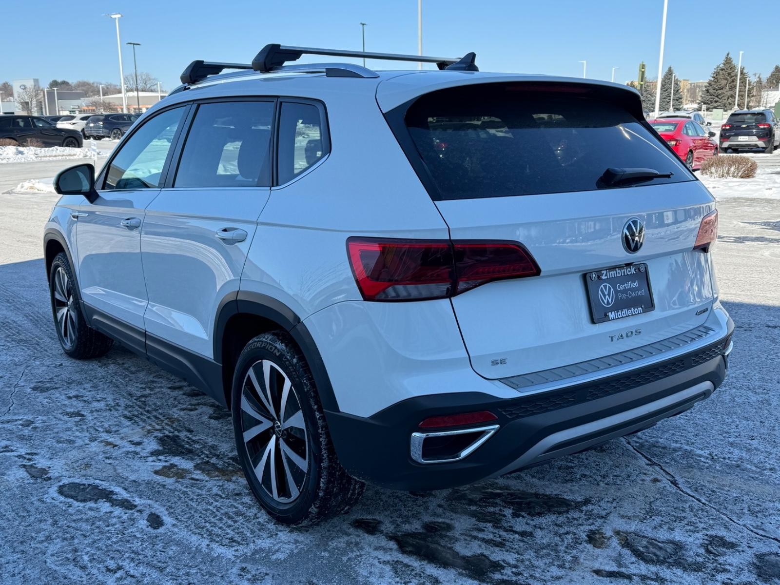 Volkswagen Taos Vehicle Image 06