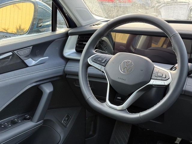 Volkswagen Tiguan Vehicle Image 07