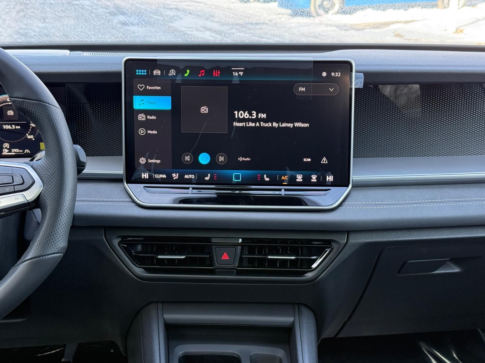 Volkswagen Tiguan Vehicle Image 07