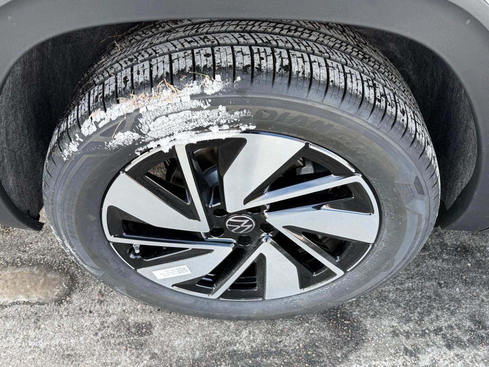 Volkswagen Atlas Vehicle Image 04