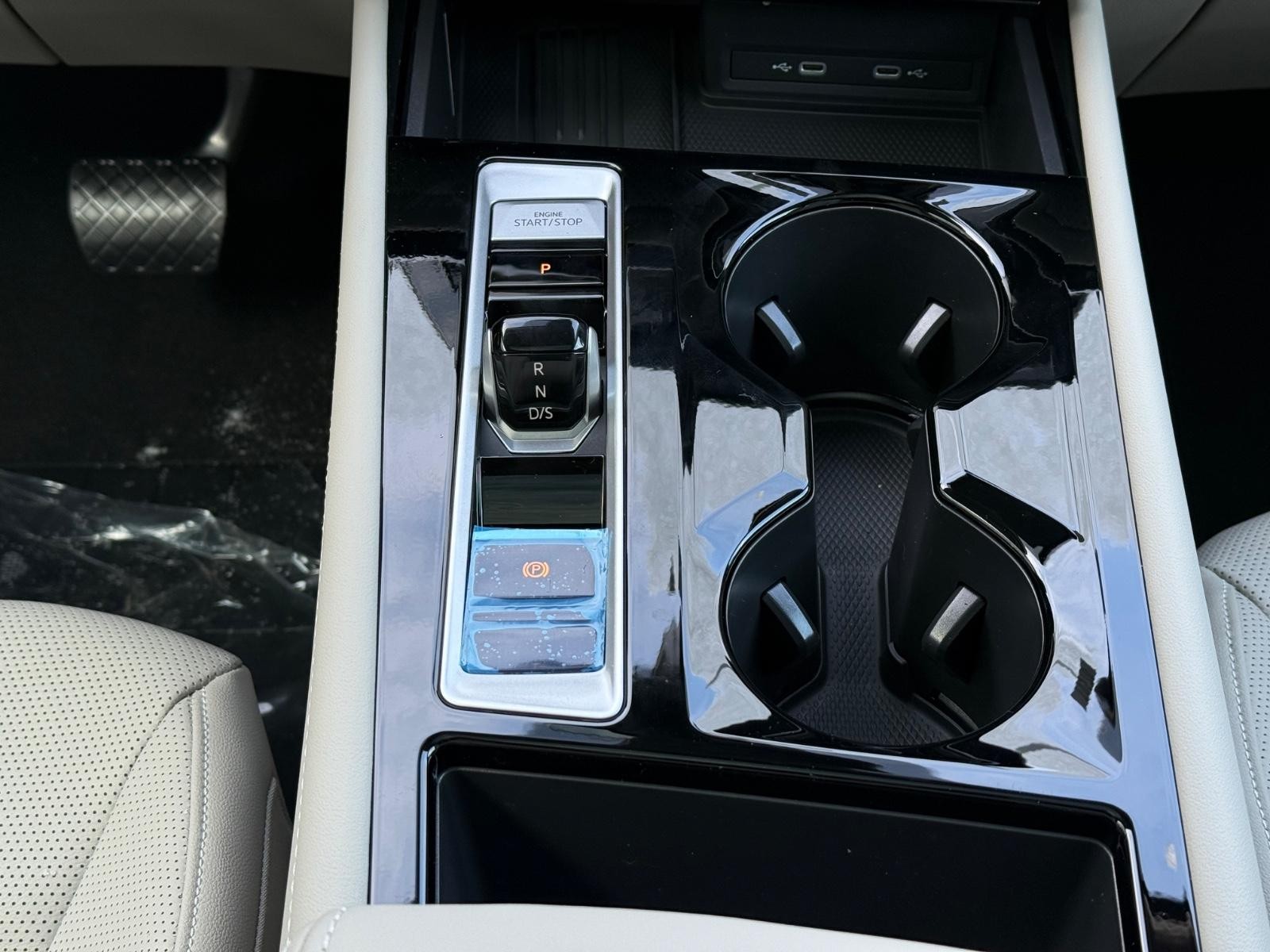 Volkswagen Atlas Vehicle Image 09