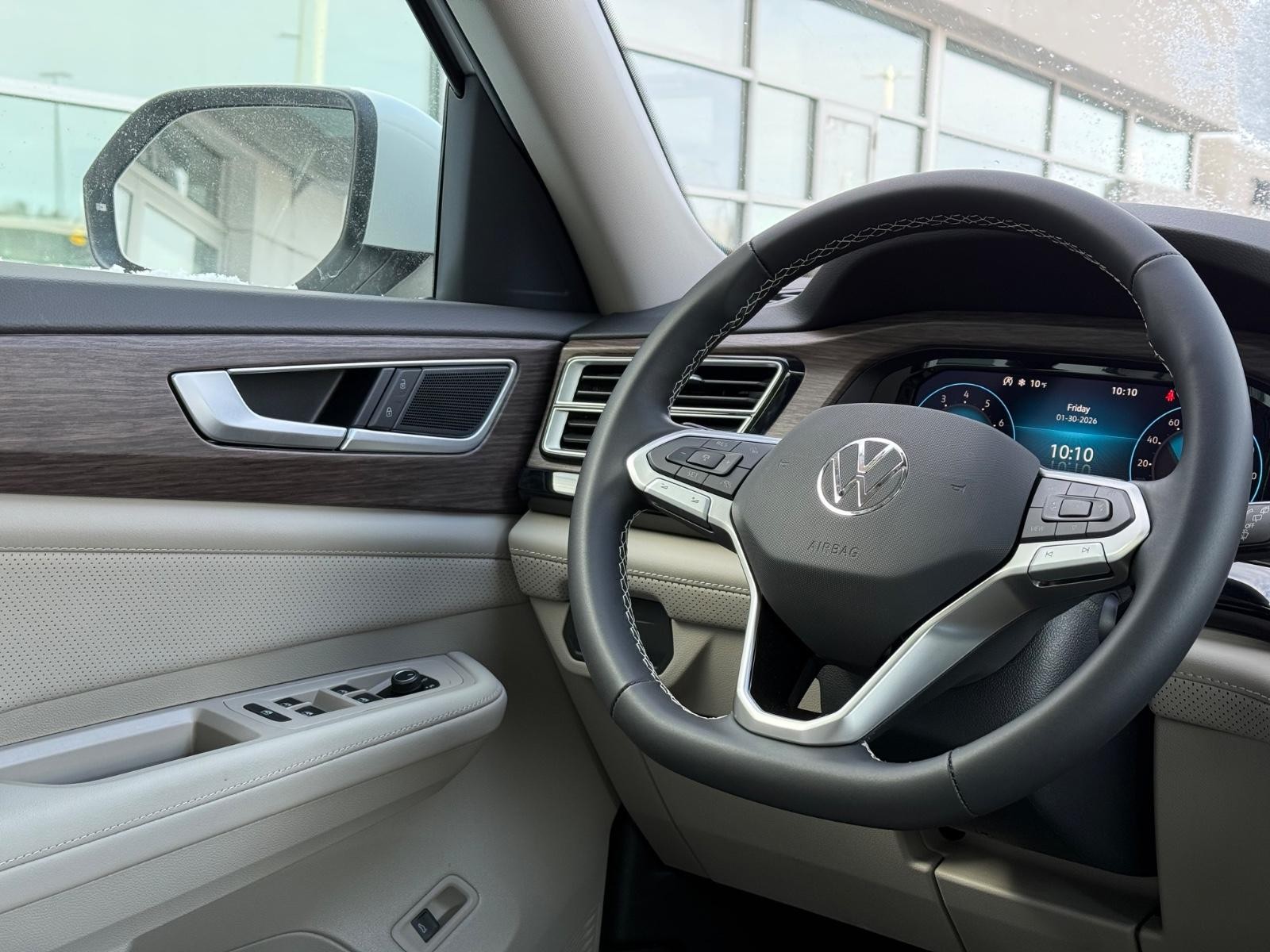 Volkswagen Atlas Vehicle Image 11