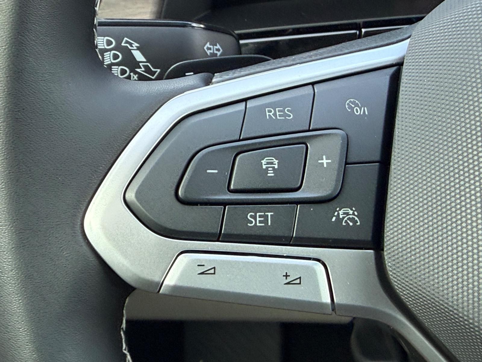 Volkswagen Atlas Vehicle Image 12