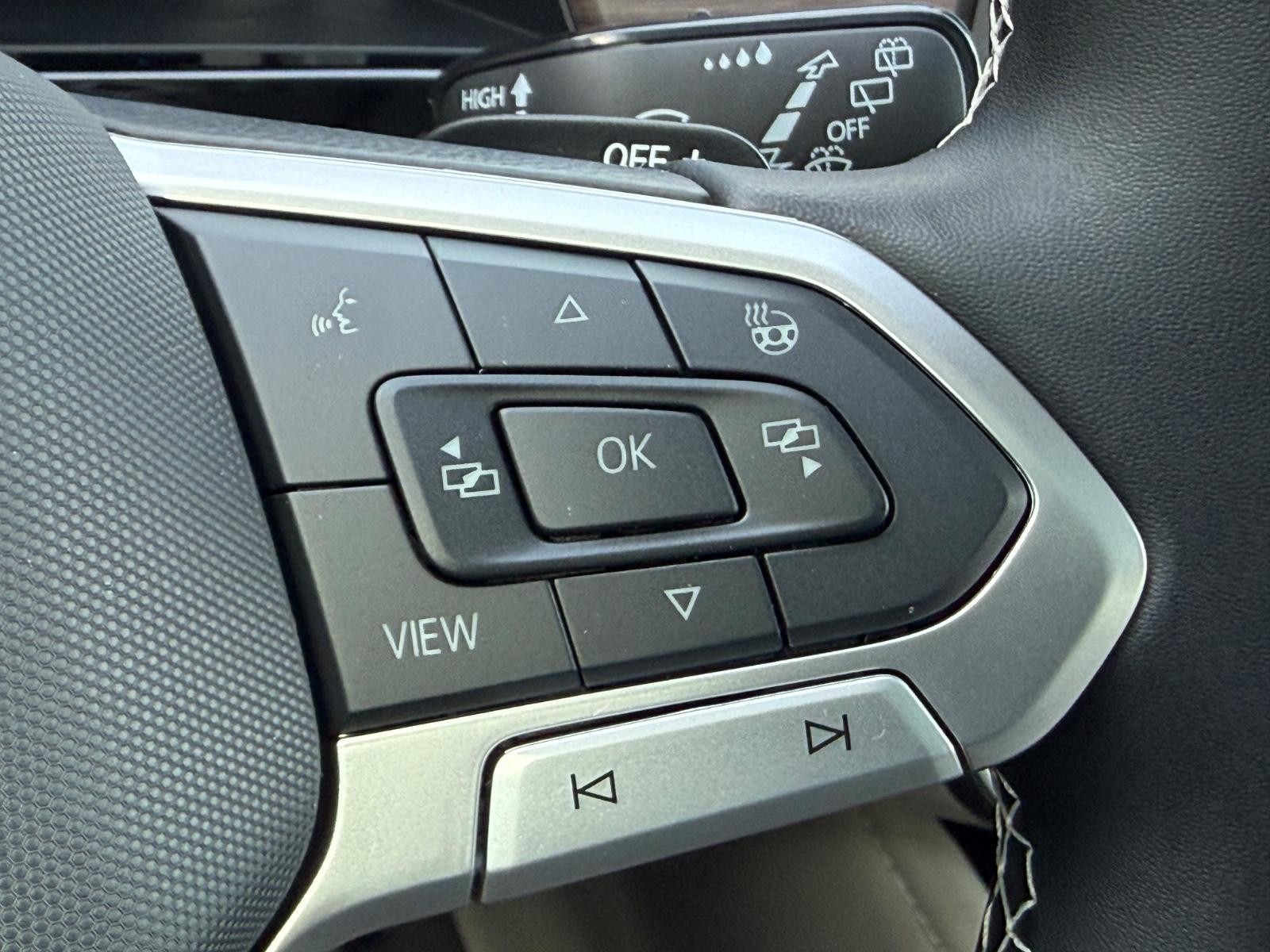 Volkswagen Atlas Vehicle Image 13