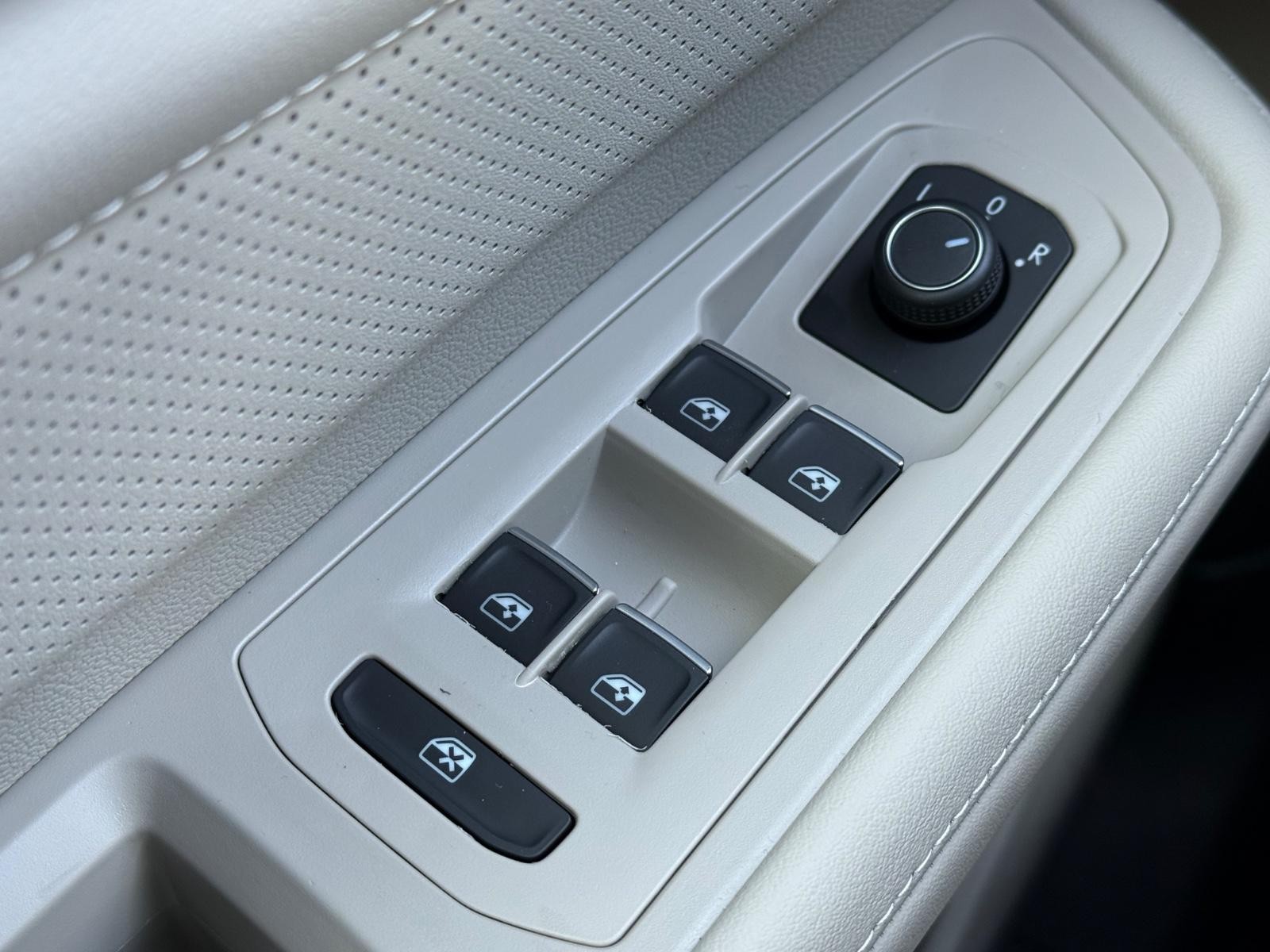 Volkswagen Atlas Vehicle Image 16