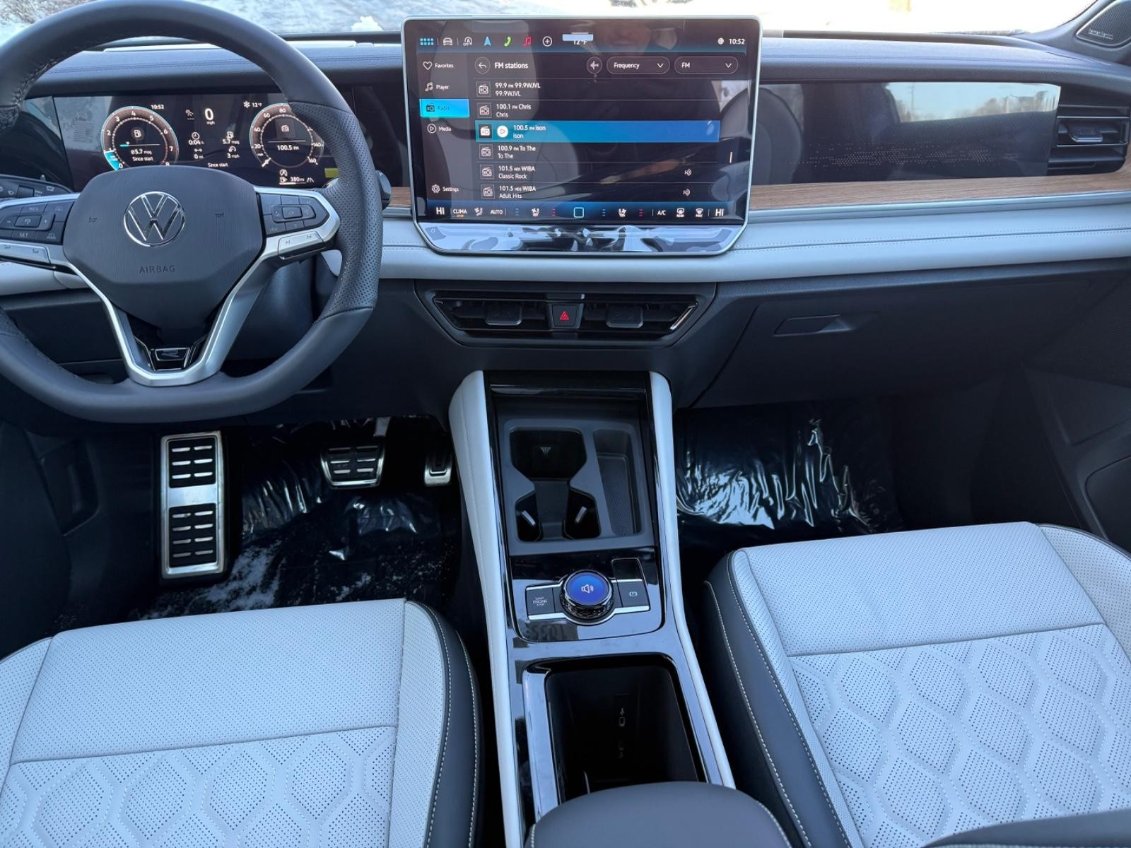 Volkswagen Tiguan Vehicle Image 06