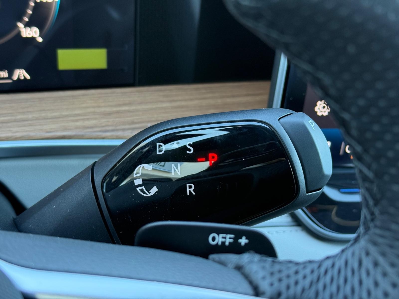 Volkswagen Tiguan Vehicle Image 12