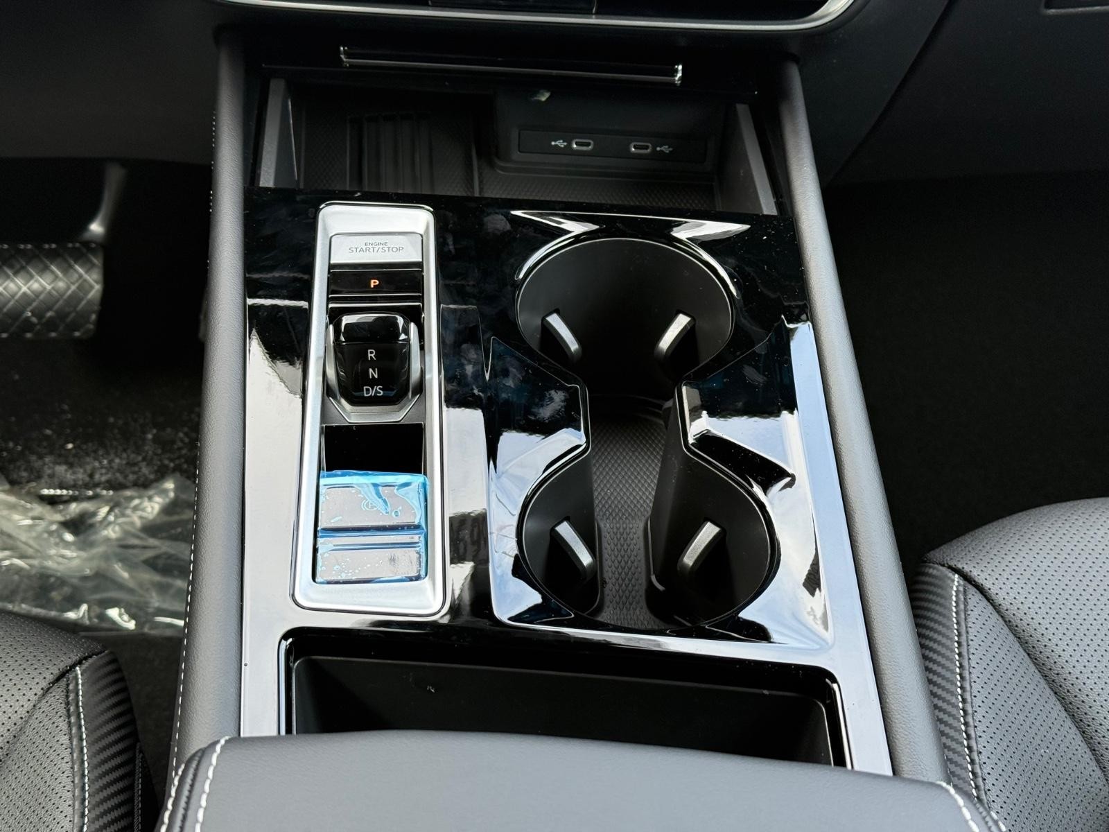 Volkswagen Atlas Cross Sport Vehicle Image 08