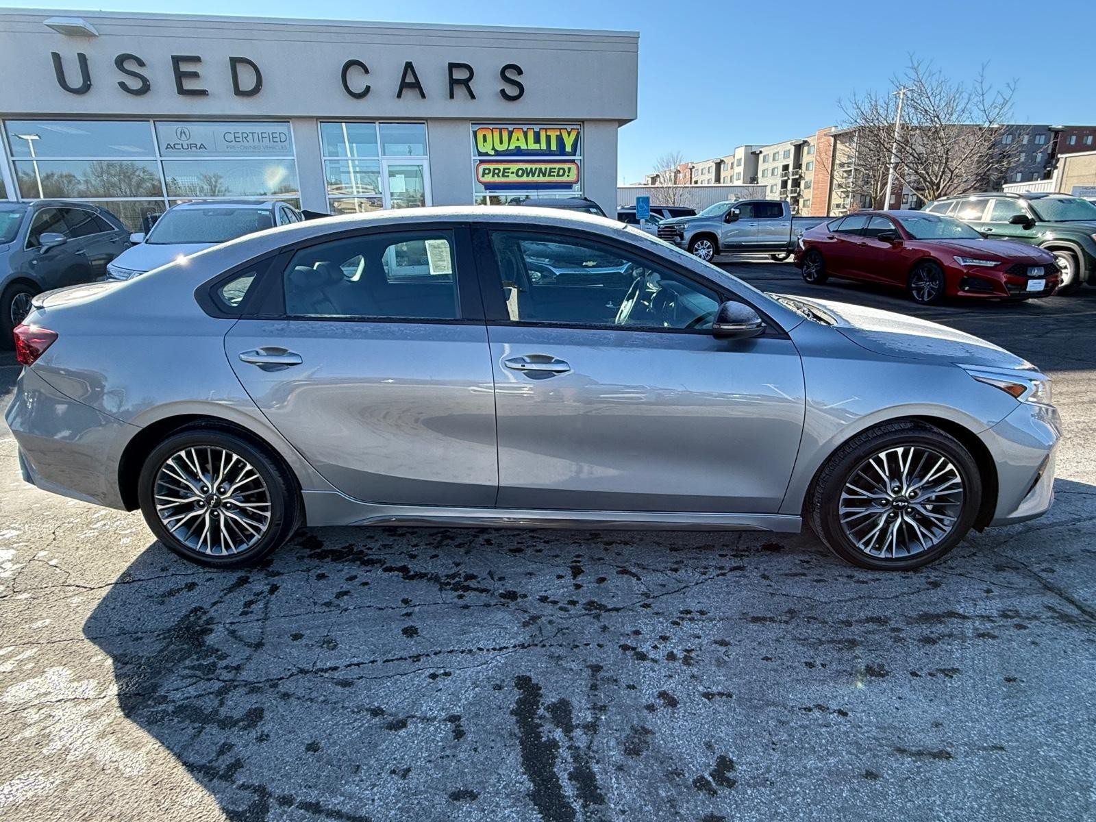 Kia Forte Vehicle Image 02