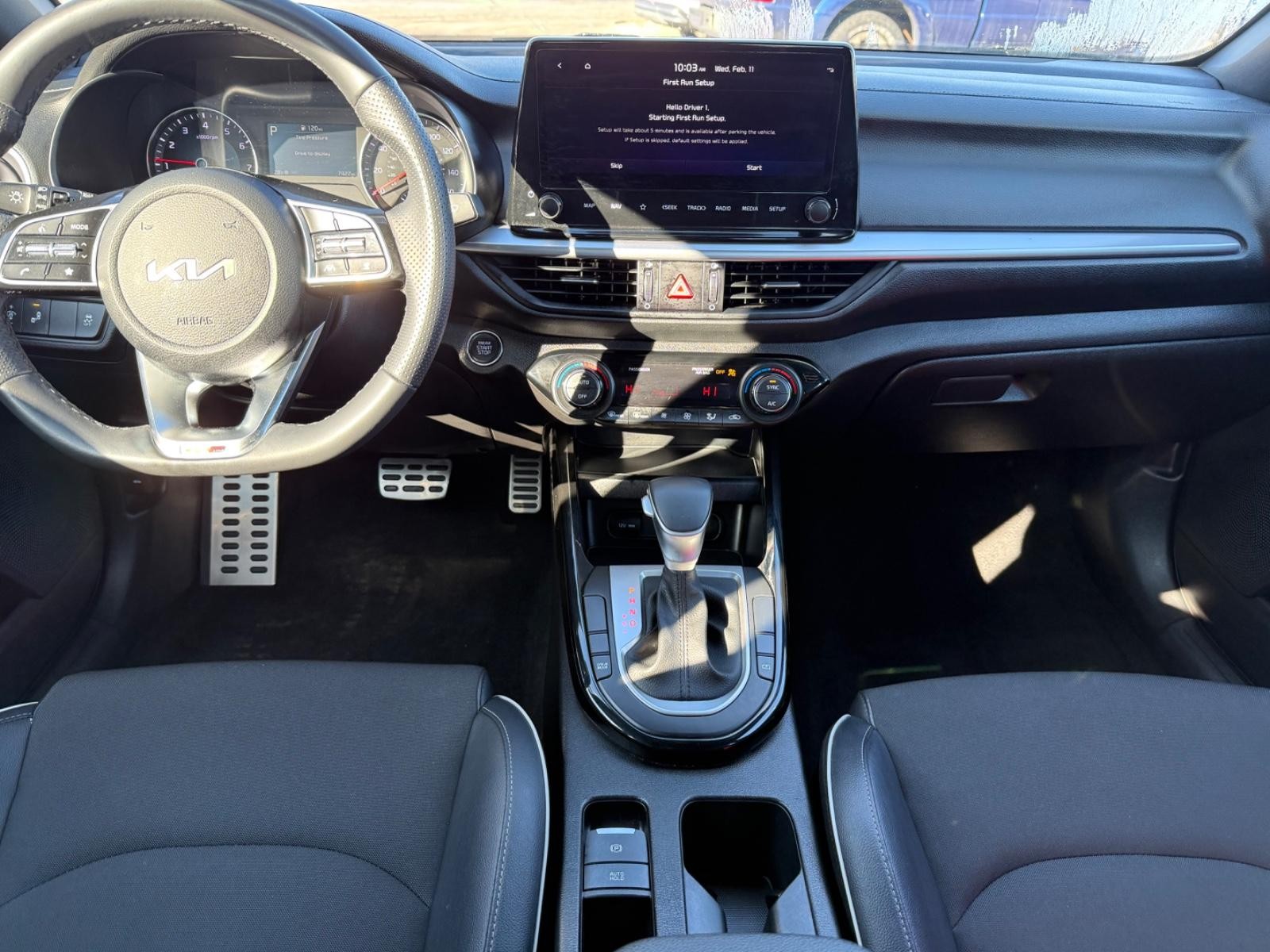 Kia Forte Vehicle Image 11