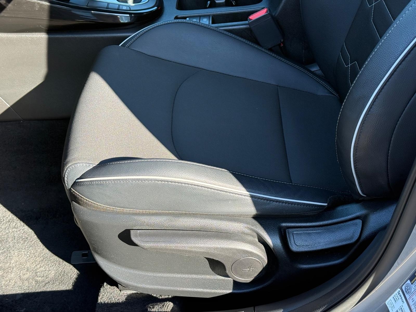 Kia Forte Vehicle Image 22