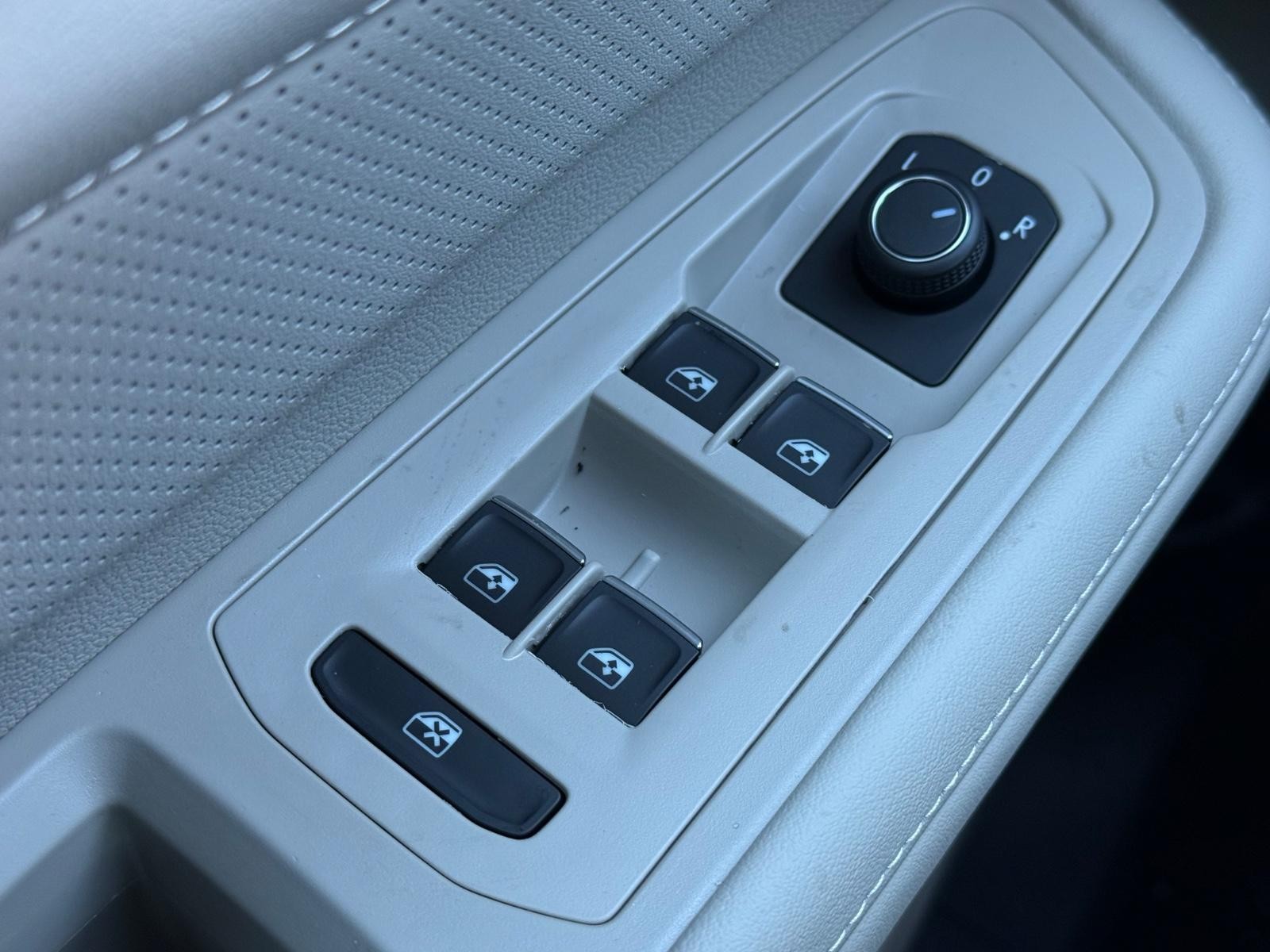 Volkswagen Atlas Vehicle Image 15