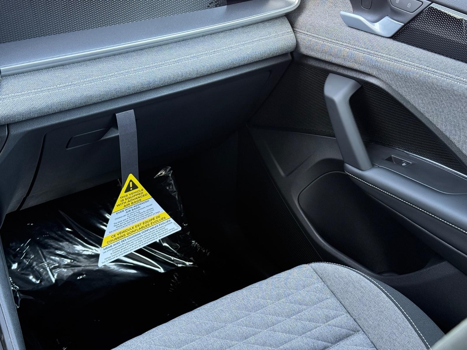 Volkswagen Tiguan Vehicle Image 09