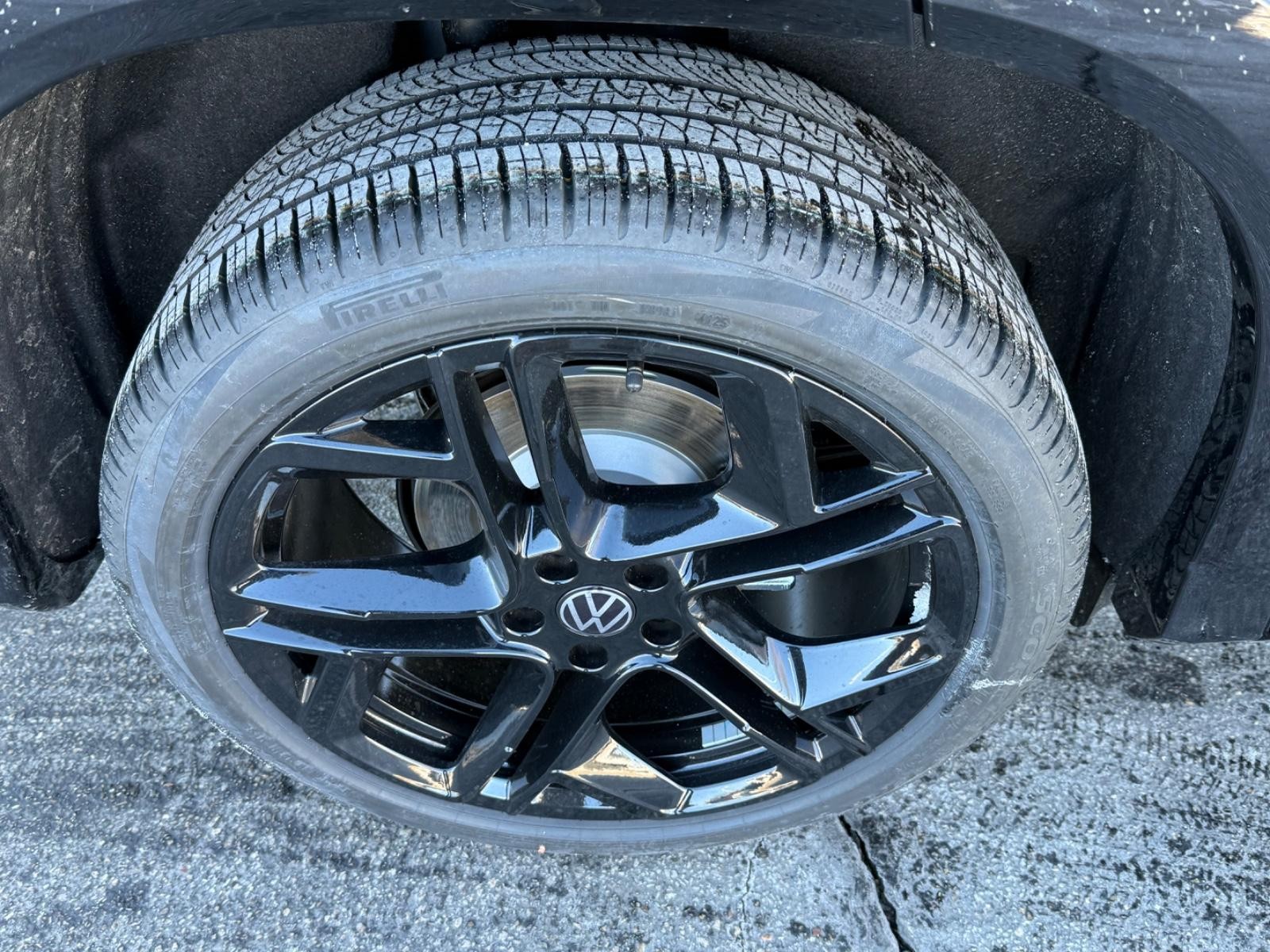 Volkswagen Tiguan Vehicle Image 04