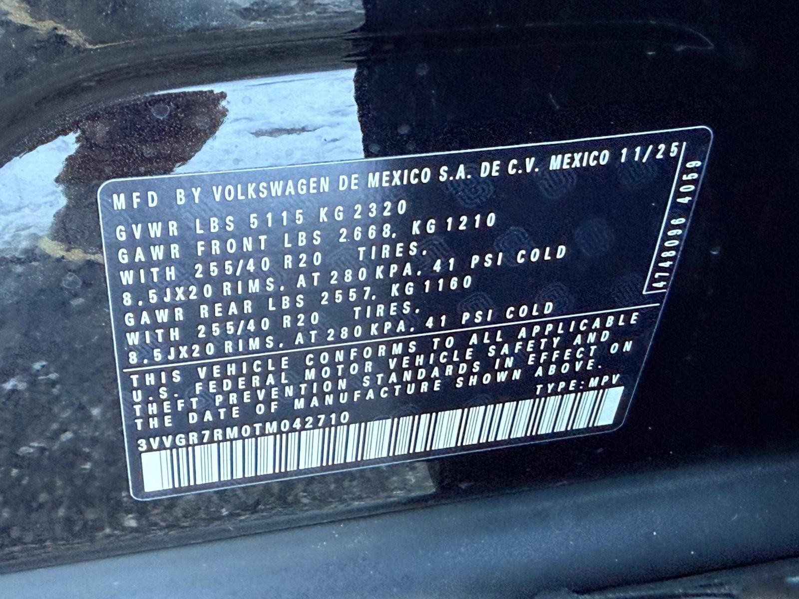 Volkswagen Tiguan Vehicle Image 17