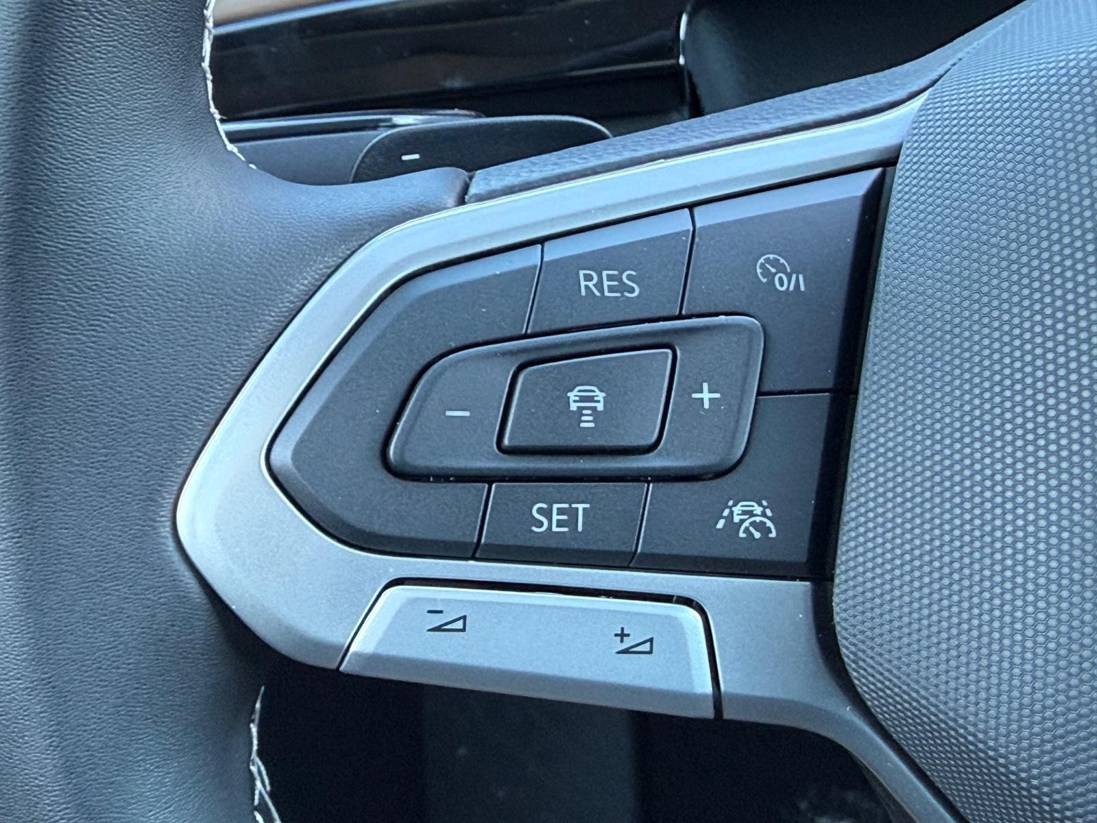 Volkswagen Atlas Vehicle Image 12