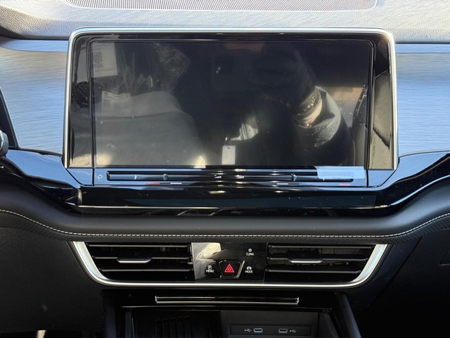 Volkswagen Atlas Cross Sport Vehicle Image 06