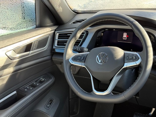 Volkswagen Atlas Cross Sport Vehicle Image 08