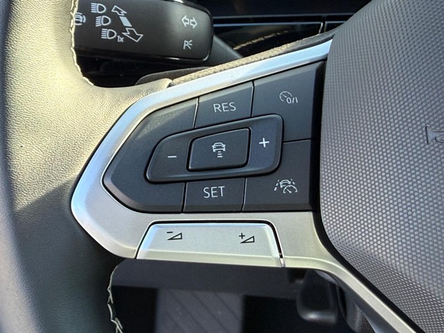 Volkswagen Atlas Cross Sport Vehicle Image 10