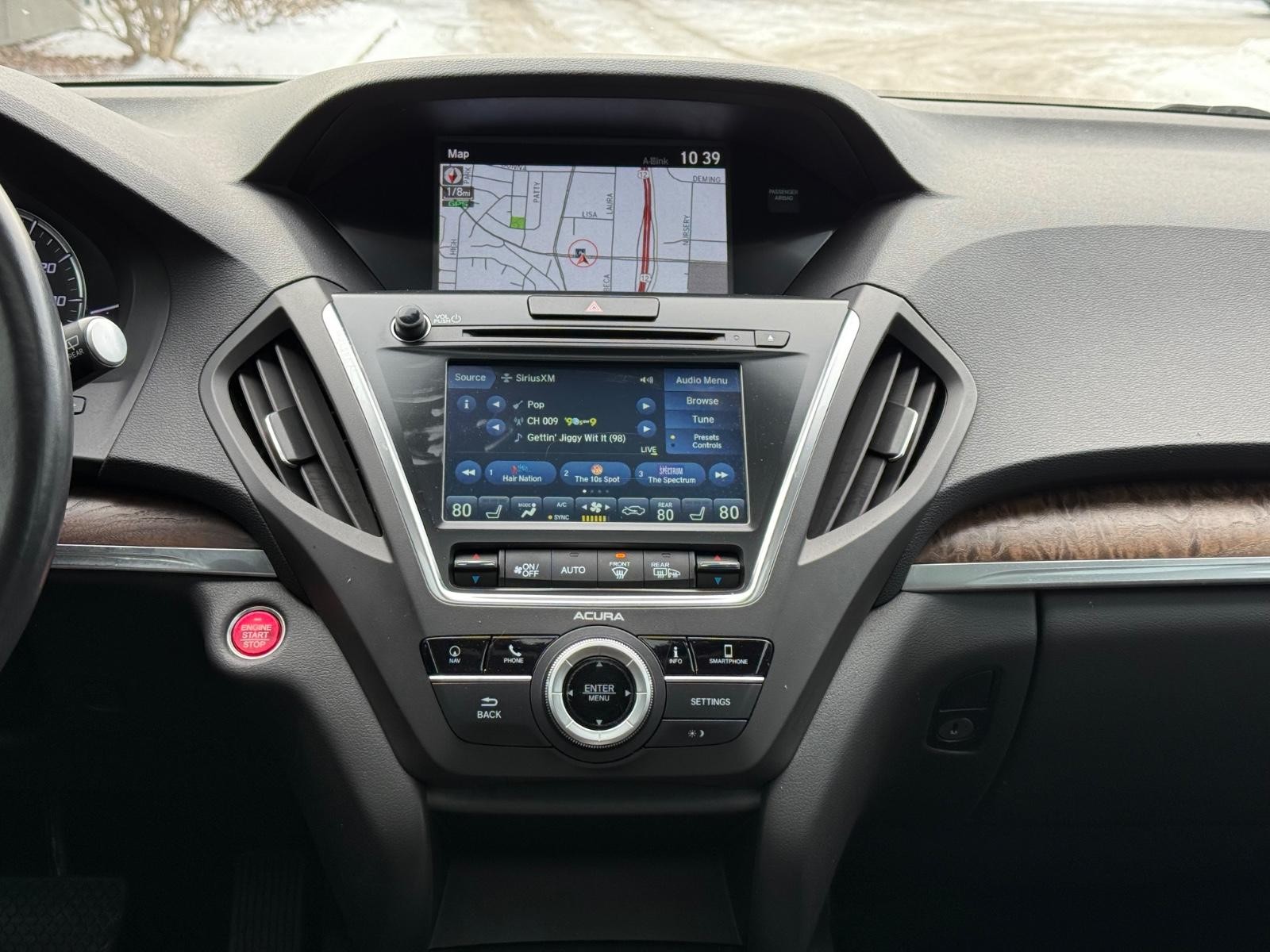 Acura MDX Vehicle Image 12