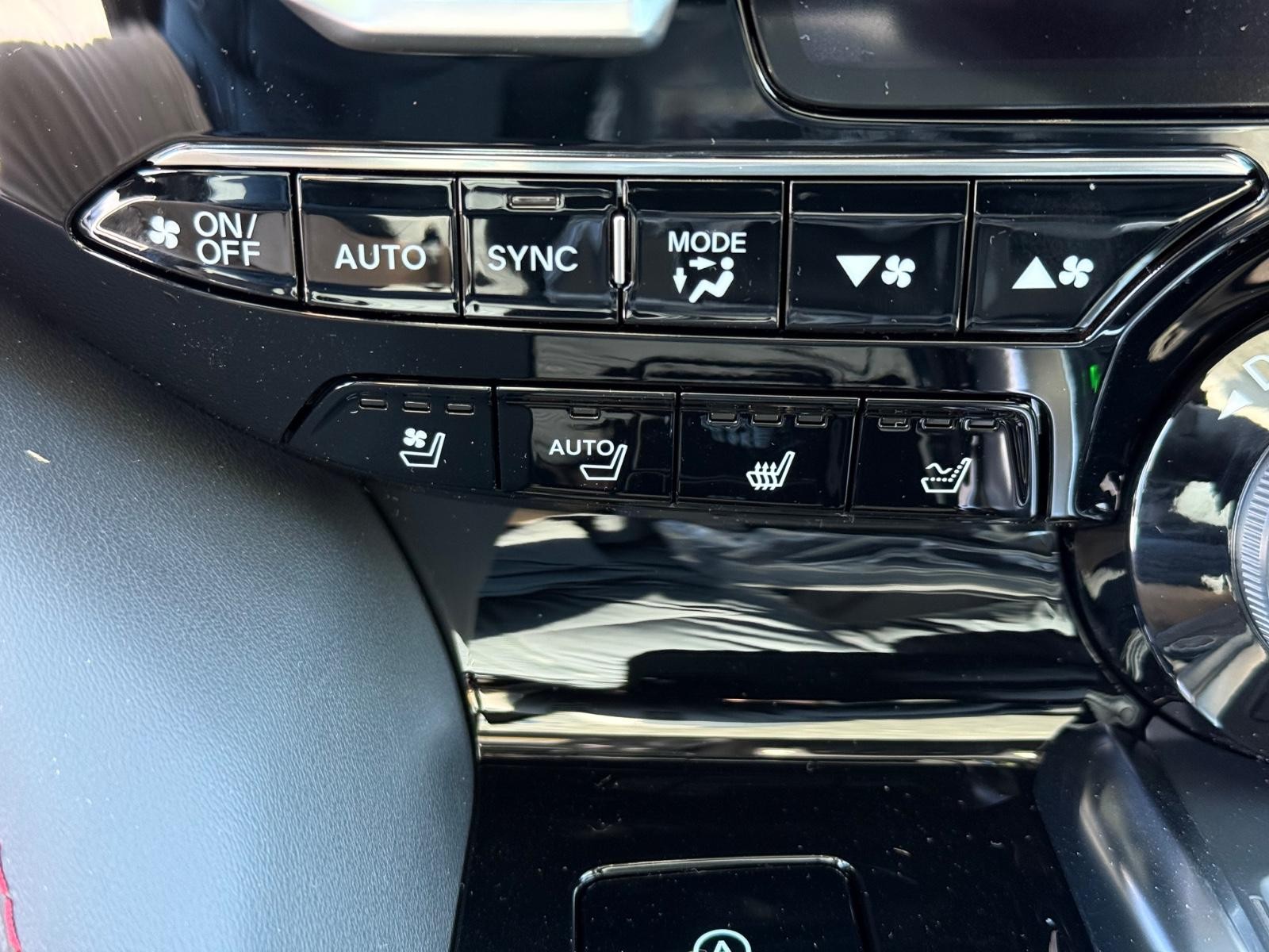 Acura MDX Vehicle Image 14