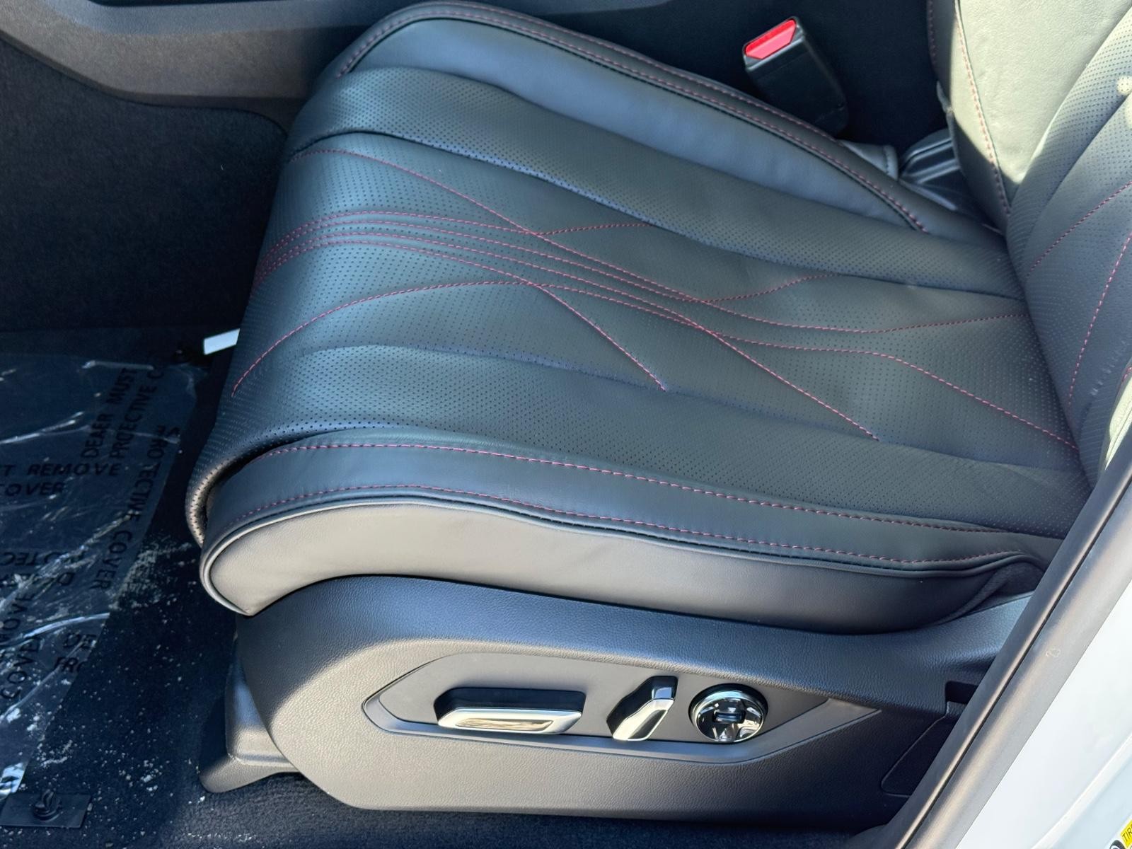 Acura MDX Vehicle Image 16