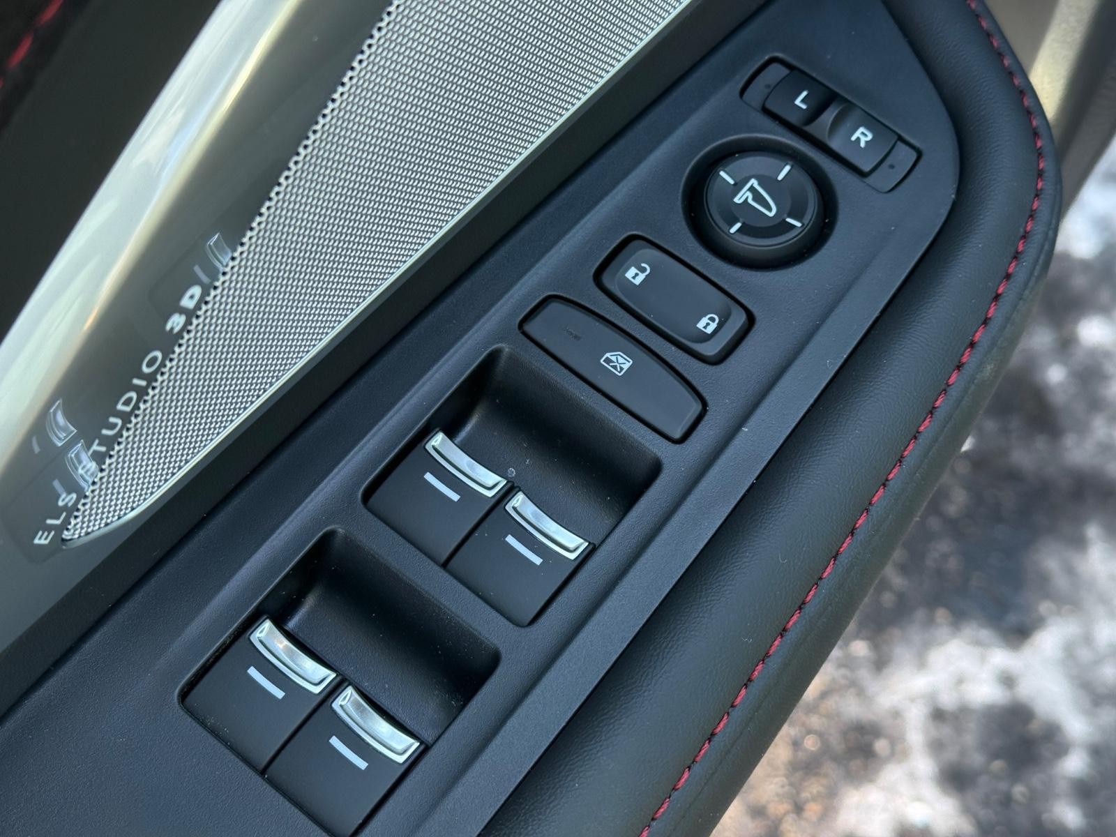 Acura RDX Vehicle Image 15